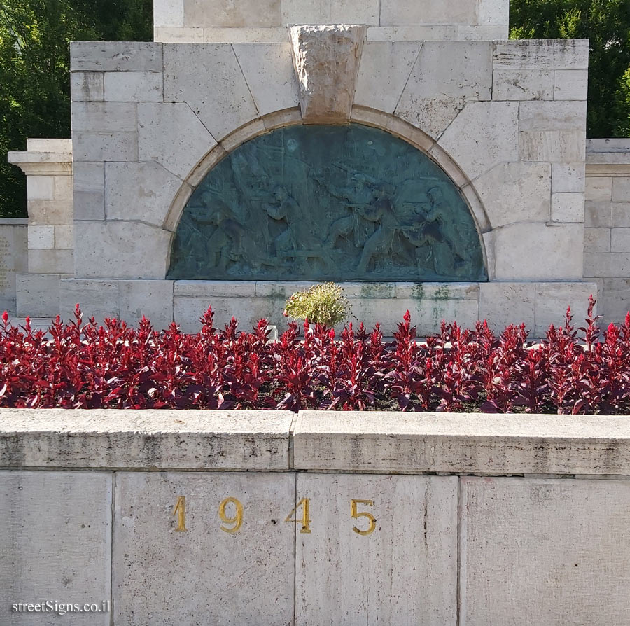 Budapest - Monument to the Heroes of the Soviet Union - Budapest, Szabadság tér 14, 1054 Hungary