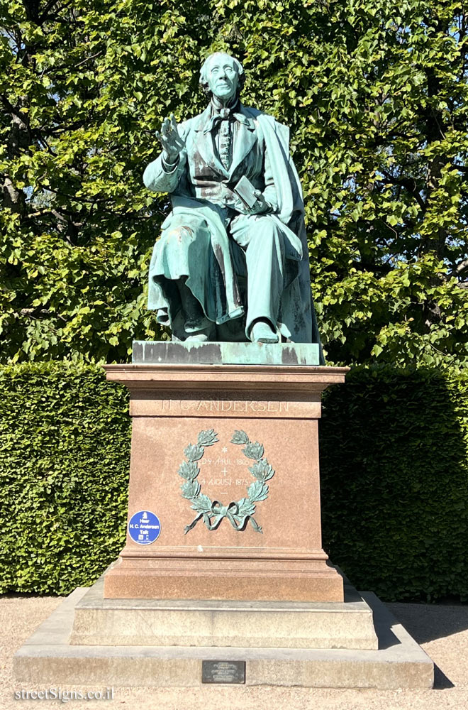 Copenhagen - A statue commemorating the writer Hans Christian Andersen - Kronprinsessegade 15B, 1306 København, Denmark