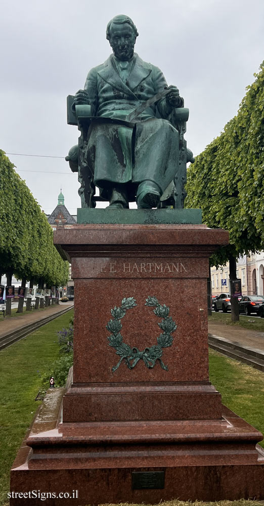 Copenhagen - commemorative statue of the composer Johan Peter Emilius Hartmann - Sankt Annæ Pl. 11C, 1250 København K, Denmark