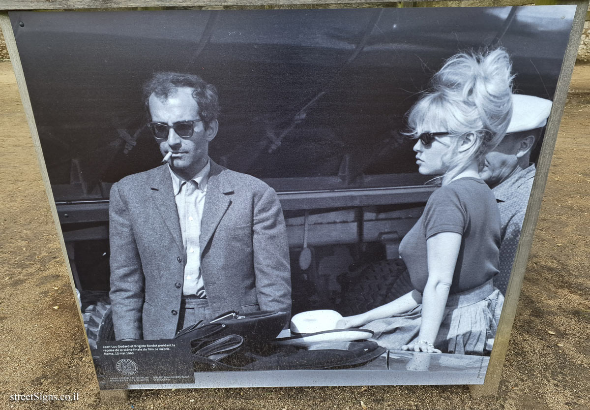 Blois - Cinecittà, the golden age of Italian cinema - Jean-Luc Godard and Brigitte Bardot on the set of the film Contempt (1963)