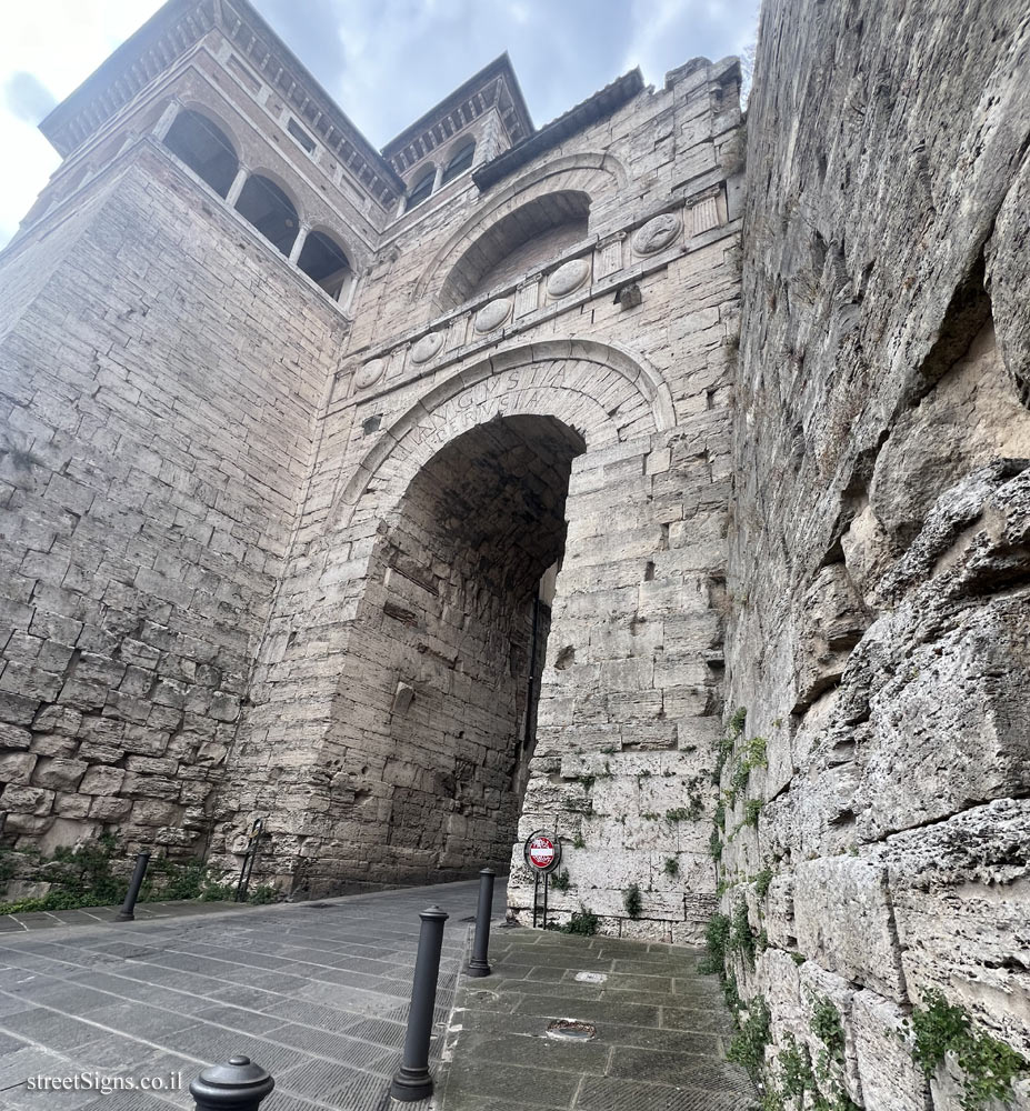 Perugia - Augustus Gate - Via Ulisse Rocchi, 39, 06123 Perugia PG, Italy