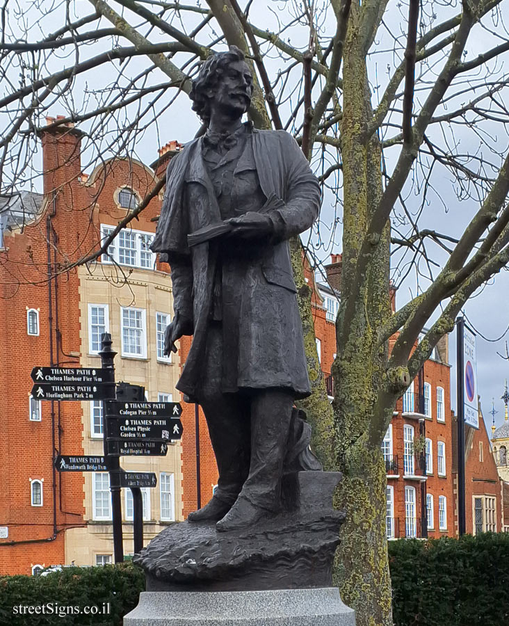 London - the statue of the painter James McNeill Whistler - 93 Cheyne Walk, London SW3 5BB, UK