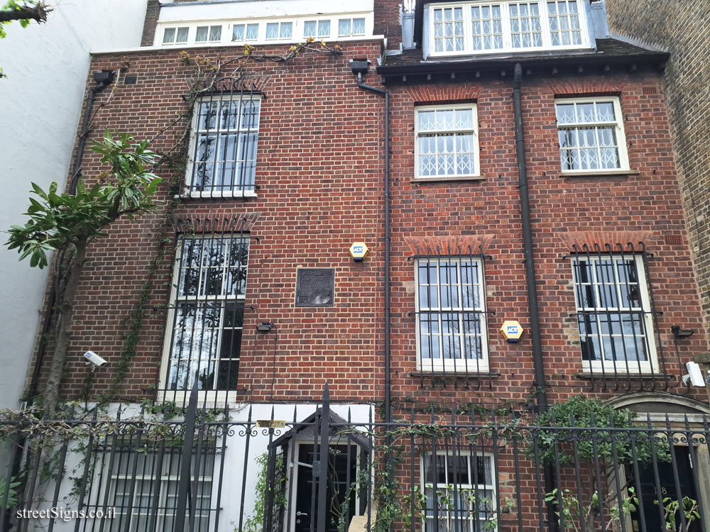 London - commemorative plaque in the place where the painter William Turner lived and worked - 119 Cheyne Walk, London SW10 0ES, UK