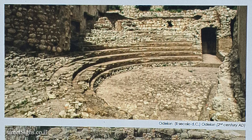 Taormina - The history of the city - Odeon 