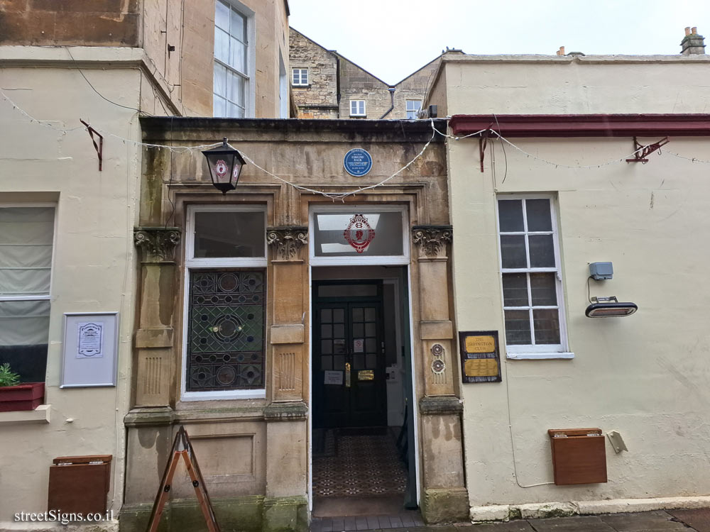 Bath - the house where the writer Edmund Rack lived - Harlington Club, 5-6 Harington Pl, Bath BA1 1HF, UK