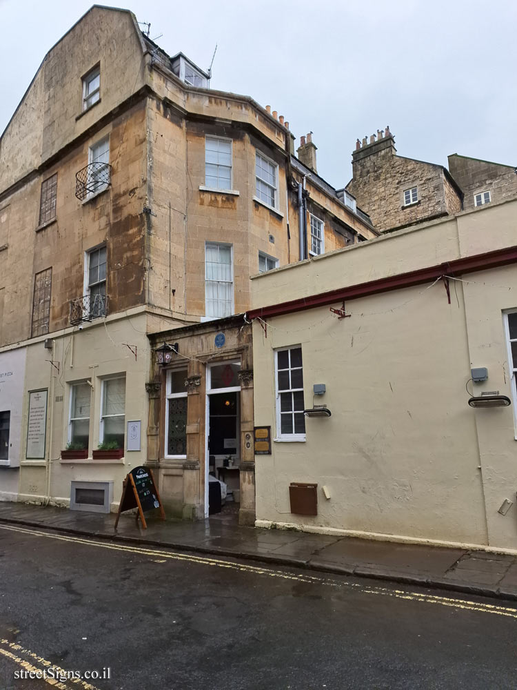 Bath - the house where the writer Edmund Rack lived - Harlington Club, 5-6 Harington Pl, Bath BA1 1HF, UK