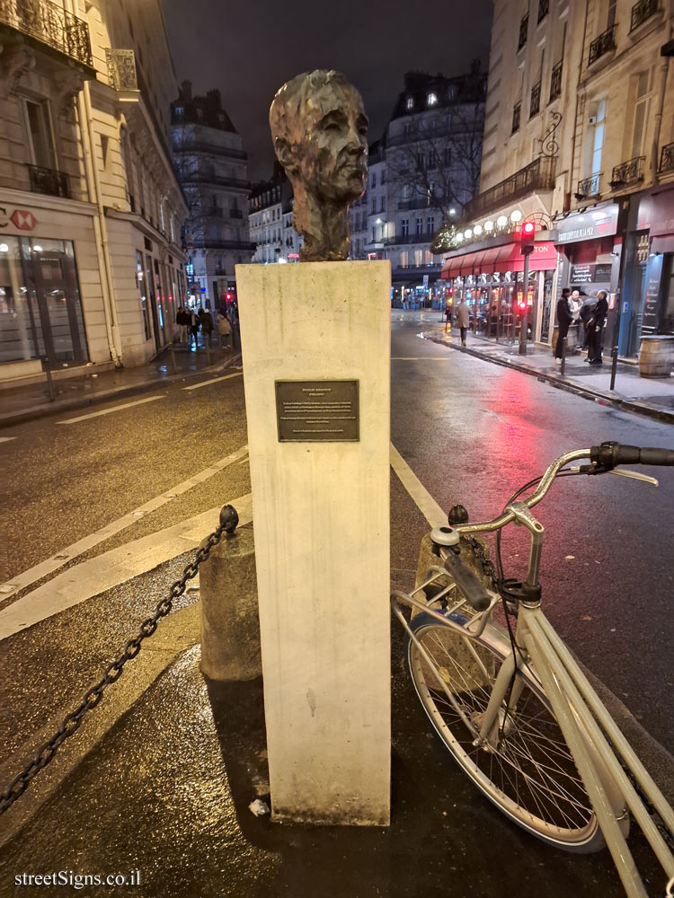 Paris - Bust of Charles Aznavour - 4 Carr de l’Odéon, 75006 Paris, France