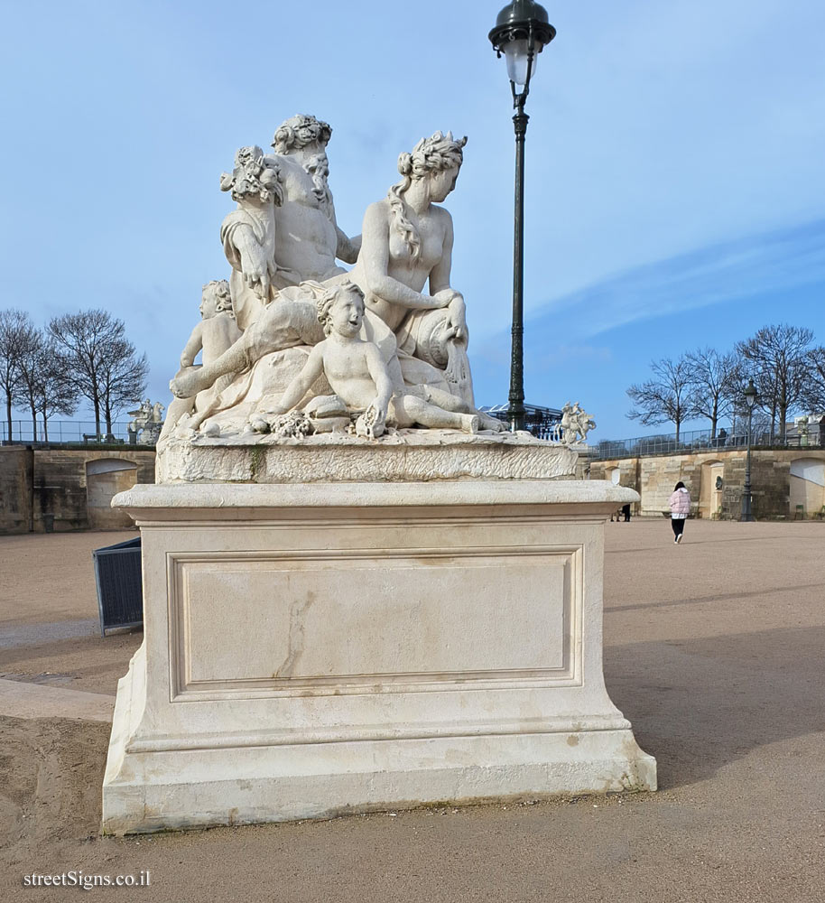 Paris - Tuileries Gardens - "Seine and Marne" outdoor sculpture by Nicolas Coustou - Fer à Cheval, 75001 Paris, France