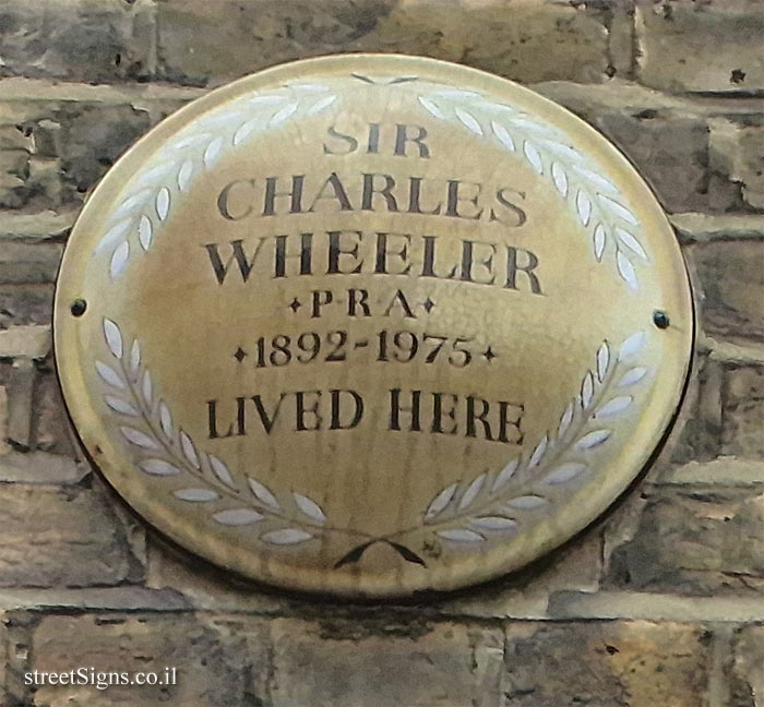 London - Commemorative plaque in the house where the sculptor Charles Wheeler lived